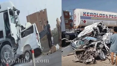 صورة من موقع حادث المنوفية اليوم الذي أسفر عن مصرع 18 فتاة بعد اصطدام ميكروباص بتريلا تسير عكس الاتجاه