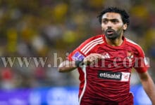 حسين الشحات لاعب الأهلي المصري خلال مشاركته في كأس العالم للأندية وسط شائعات عن رحيله