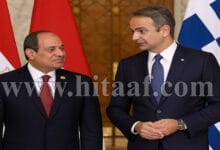 الرئيس عبد الفتاح السيسي ورئيس وزراء اليونان خلال مباحثات حول الصراع بين إسرائيل وإيران في القاهرة