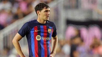 كريستنسن مدافع برشلونة خلال مواجهة في الليغا